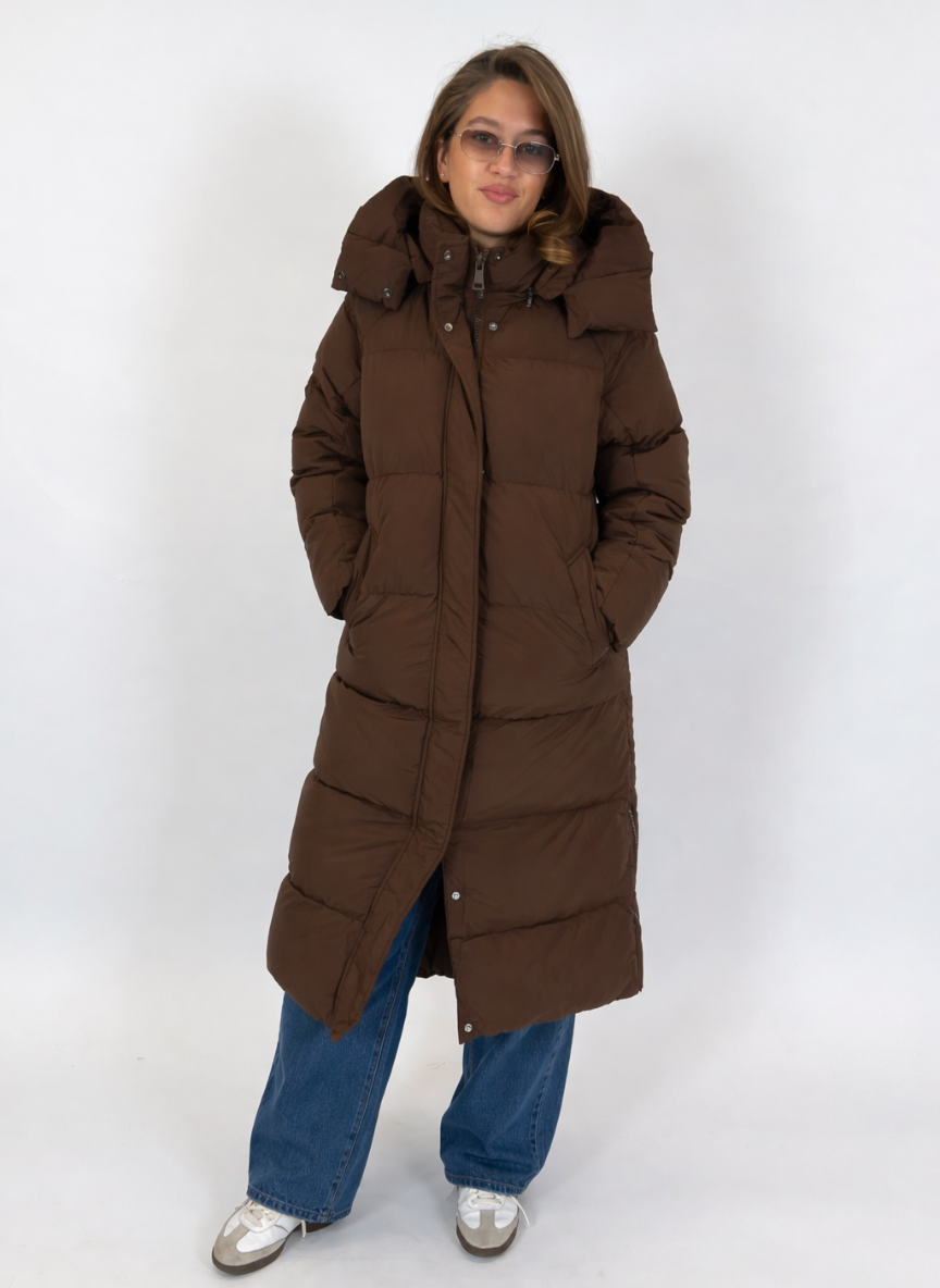Oversized Puffer Coat – Extra Long with Detachable Hood & Side Zippers 3