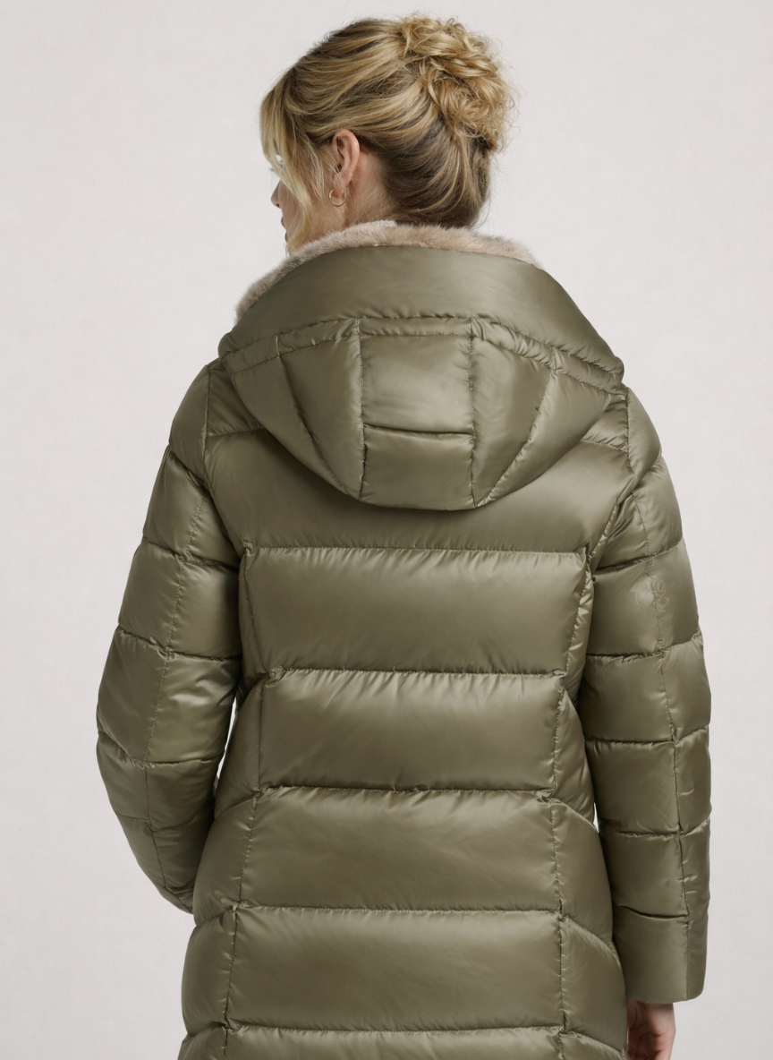 Paige Lightweight Low Down Jacket – Elegant Taffeta Fabric with Faux Fur Collar | PISTACHIO 3