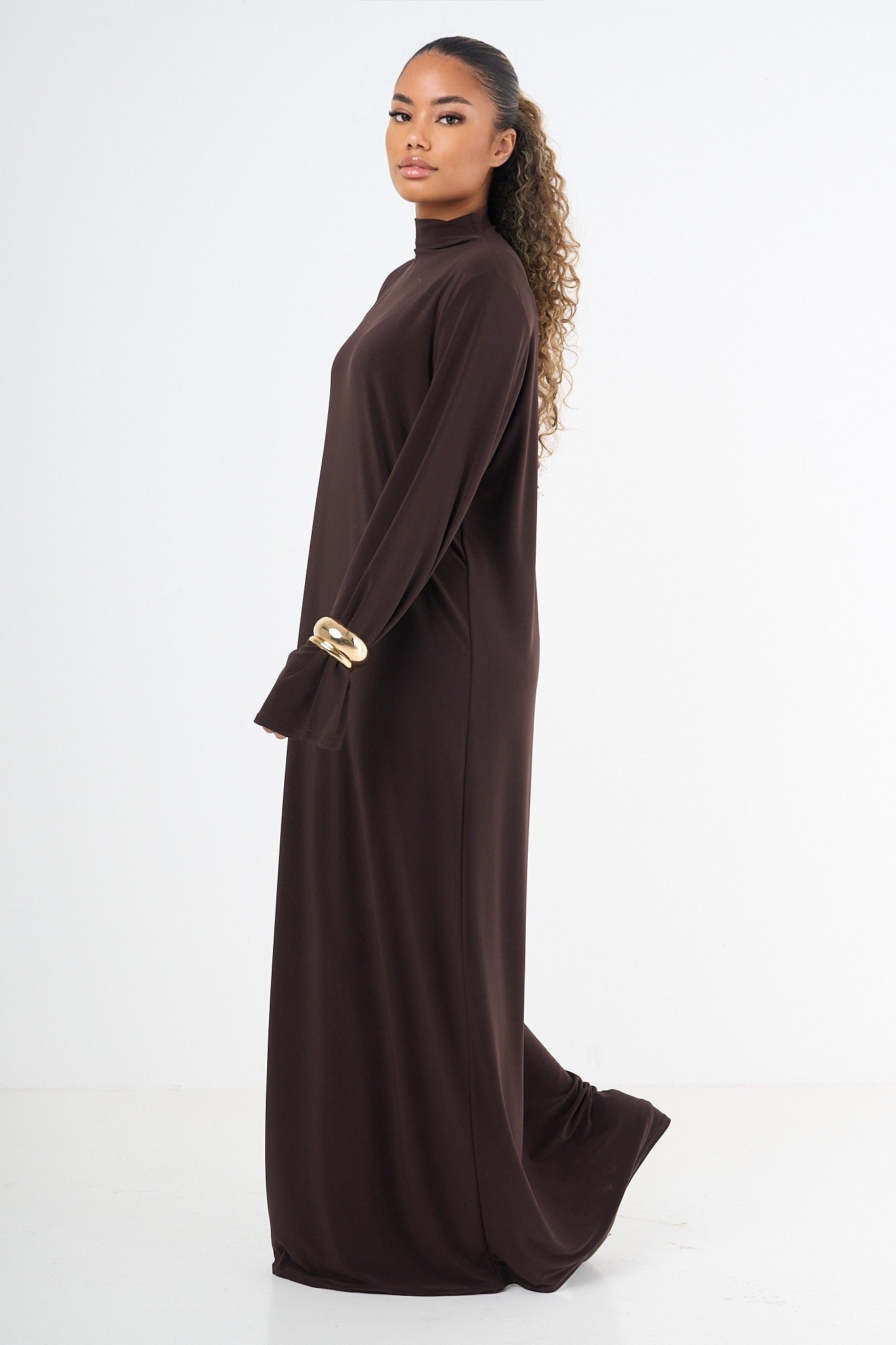 Premium Jersey Abaya – Elegant Modest Wear Essential