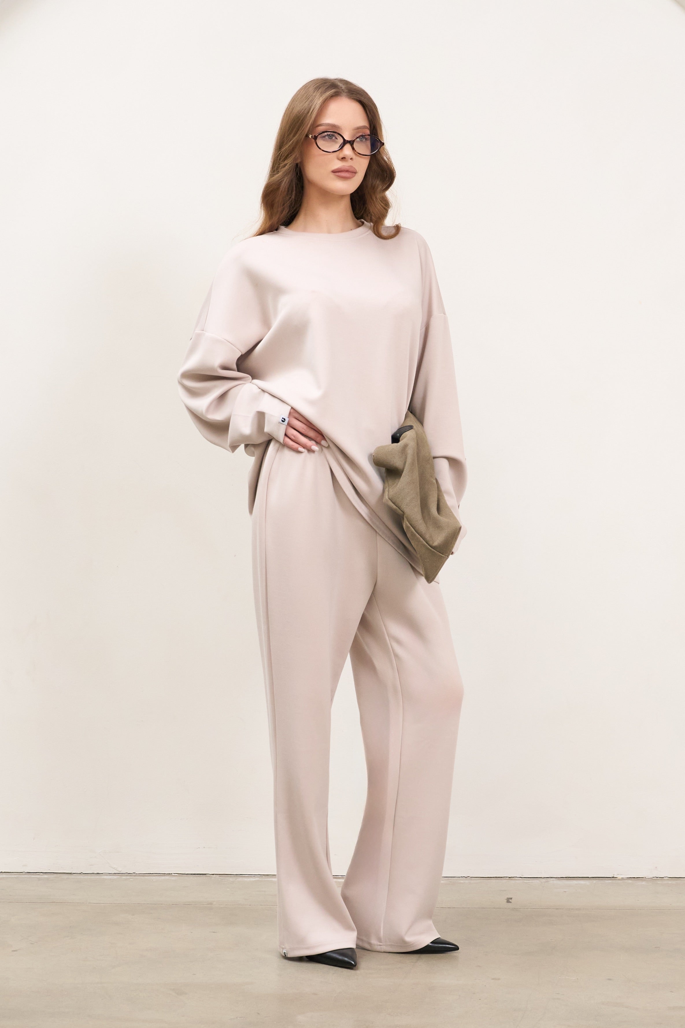 Serena Minimalist Relaxed Fit Rayon Set – Oversized Top & Straight-Leg Pants