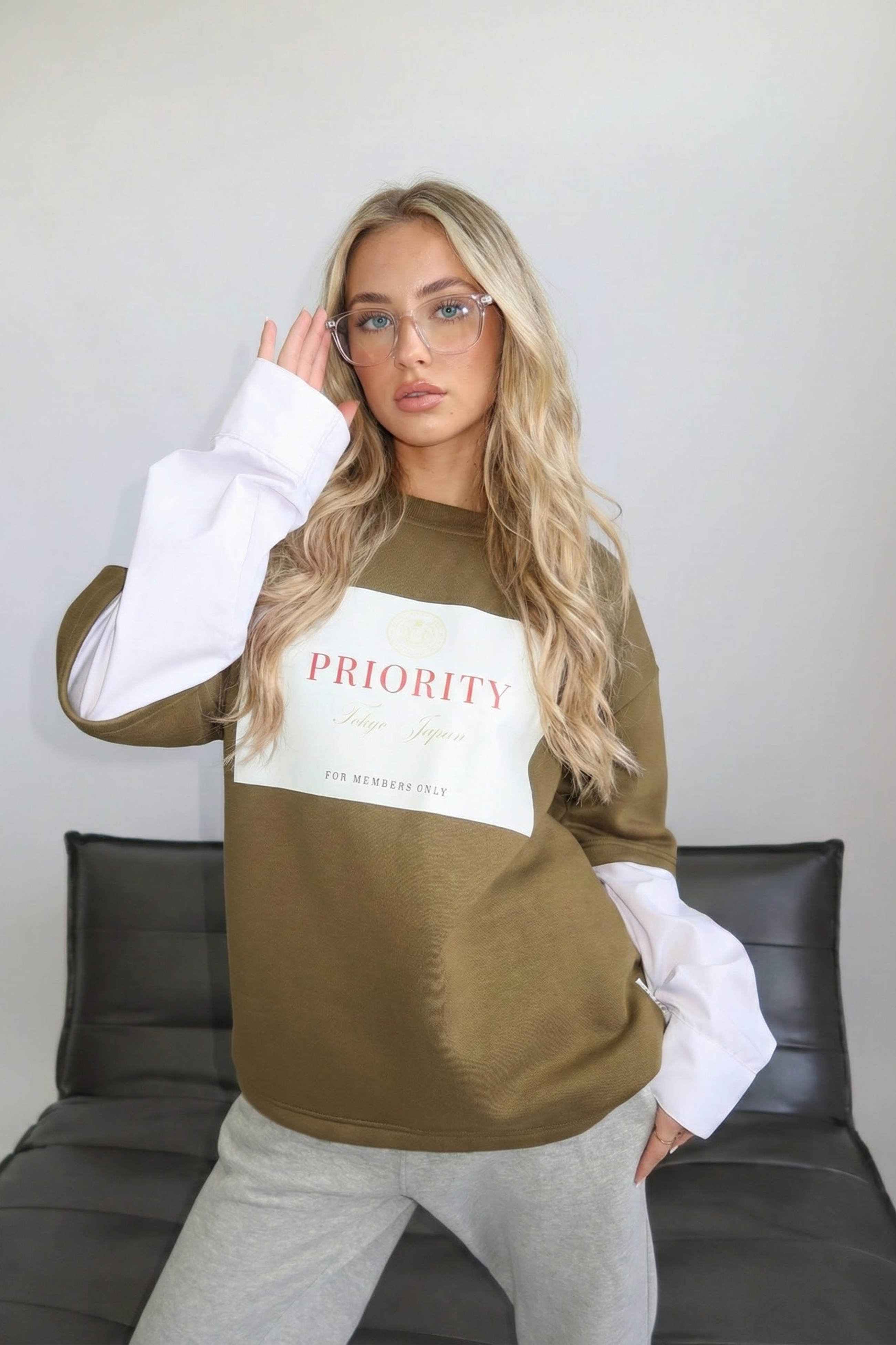 Women’s "Priority" Graphic Sweatshirt – Streetwear-Inspired & Casual | KHAKI 2