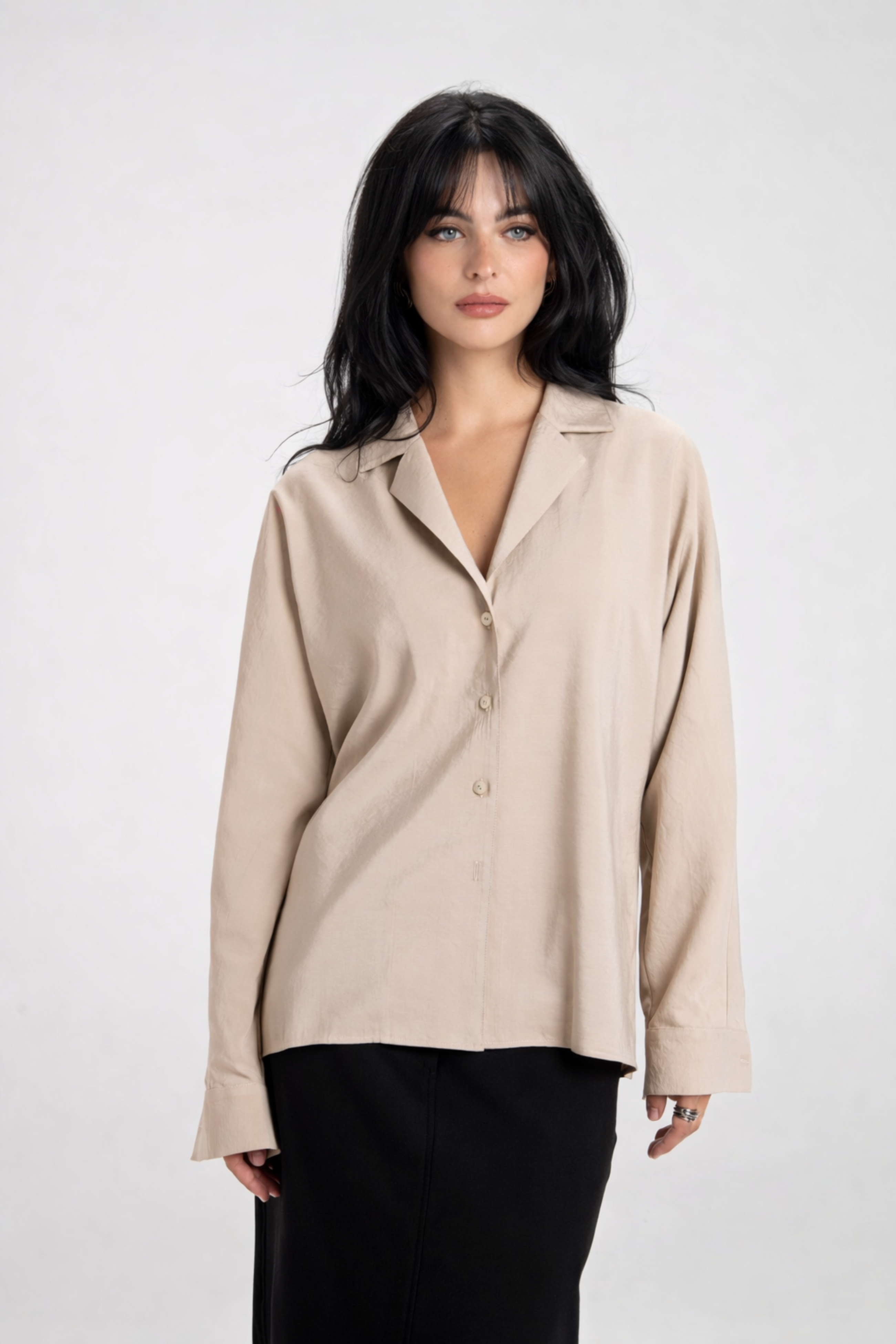 Women’s Relaxed Fit Blouse – Soft, Lightweight Fabric with Modern Tailoring 2