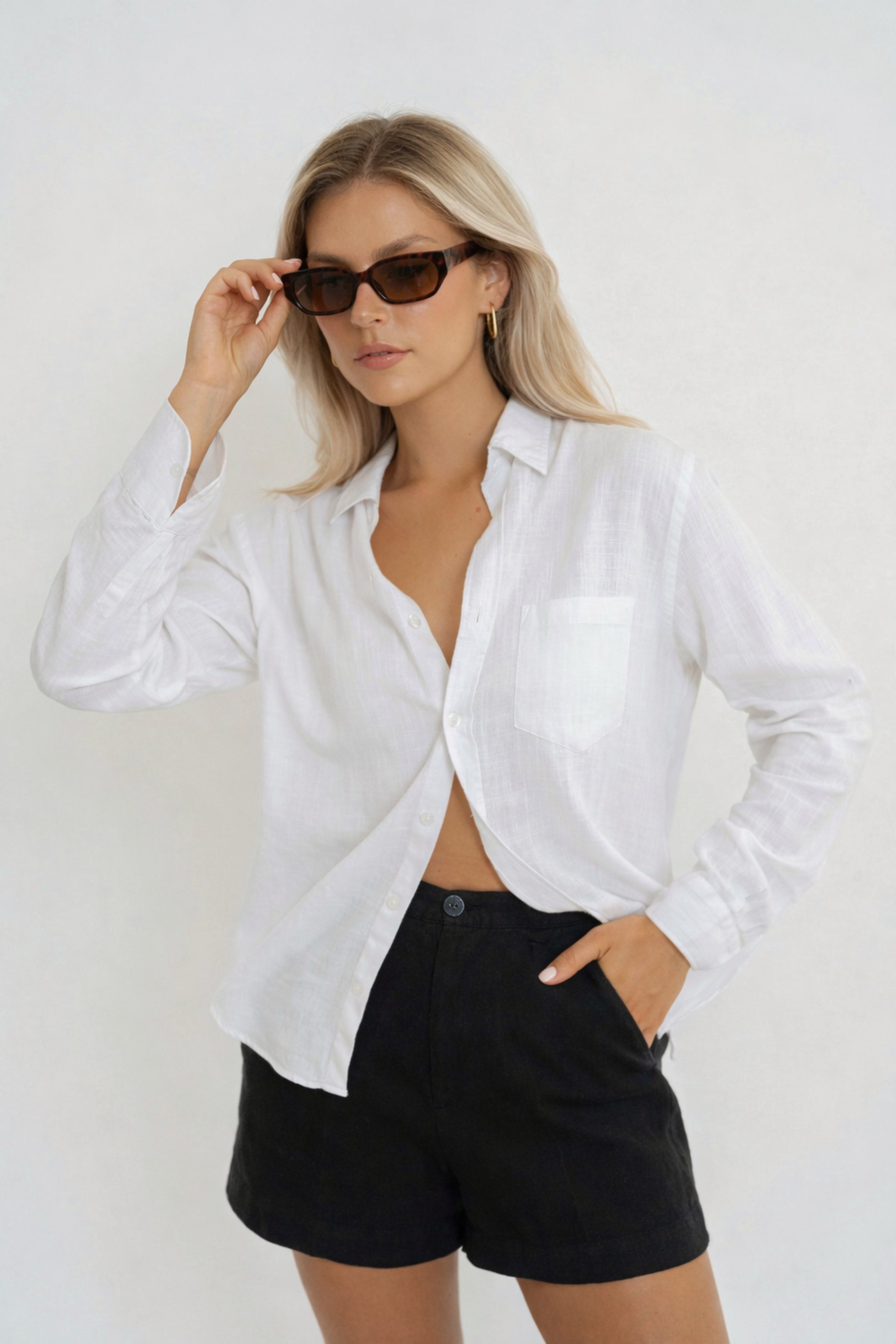 Women’s Slightly Waisted Button-Down Shirt – Viscose & Linen Blend with Classic Collar 2