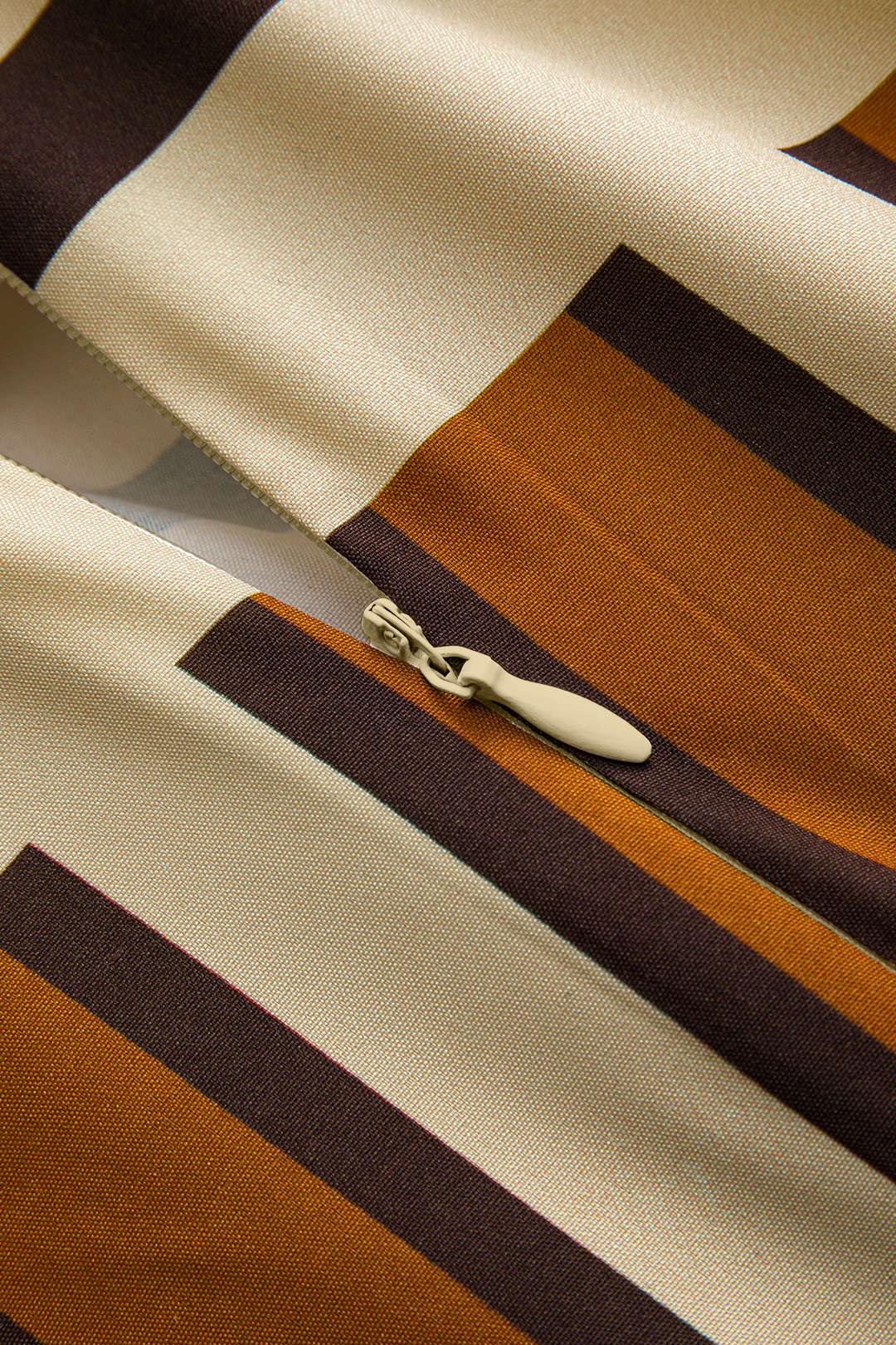 Abstract Geometric Bohemian Print Ruffles Tie Twist Twist Knot Zipper Closure 