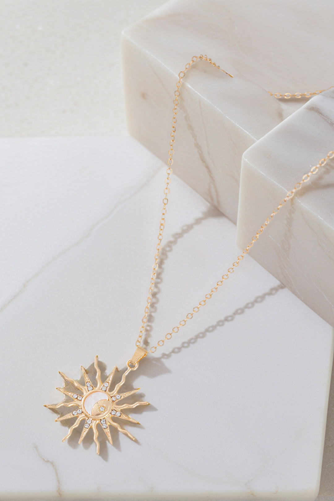 Alloy Sun Diamond-Inlaid Necklace 