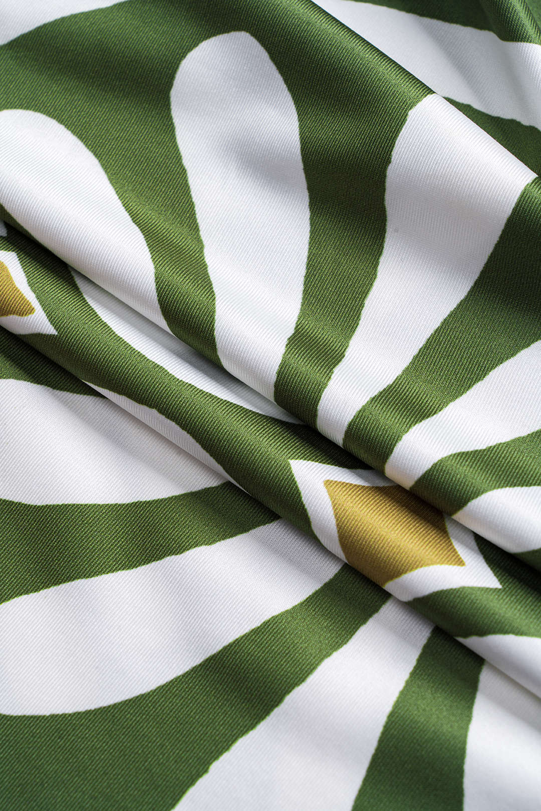 Broek met wijde pijpen en trekkoord met abstracte print