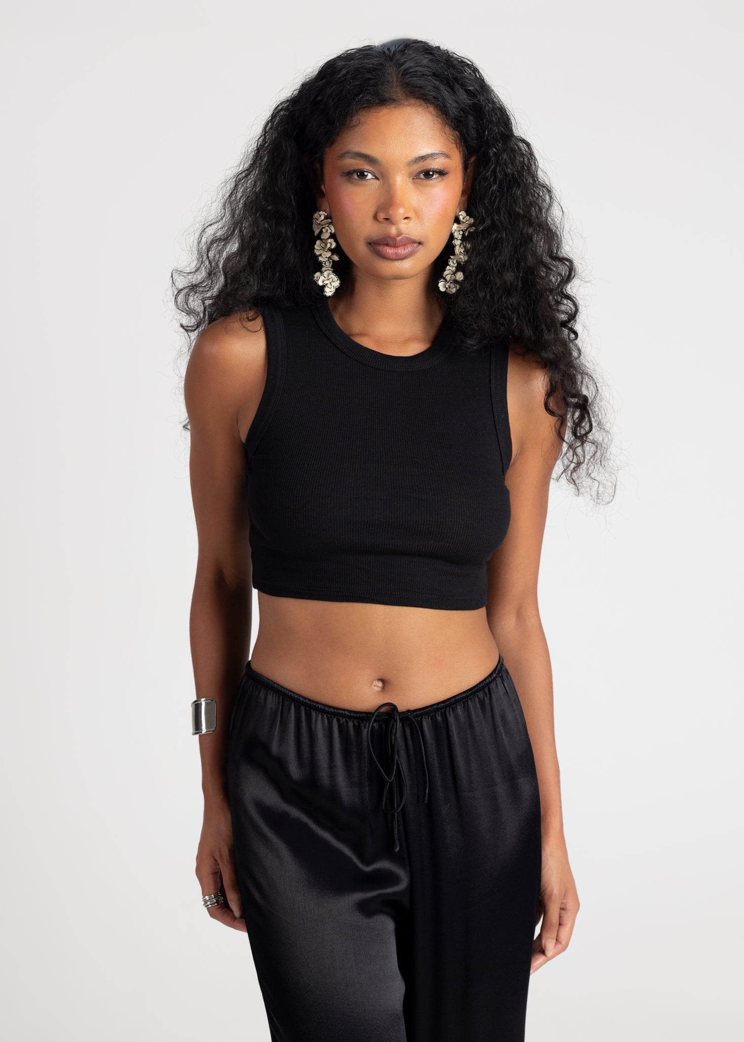 Kurt High-Neck Cropped Tank Top - Black 