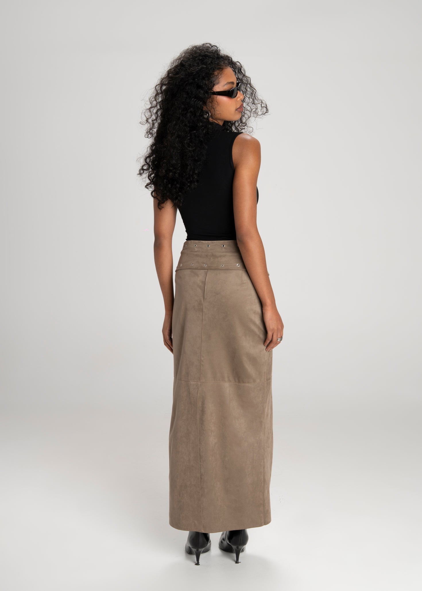 Mora Suede Maxi Mid-Waist Skirt With Belt 