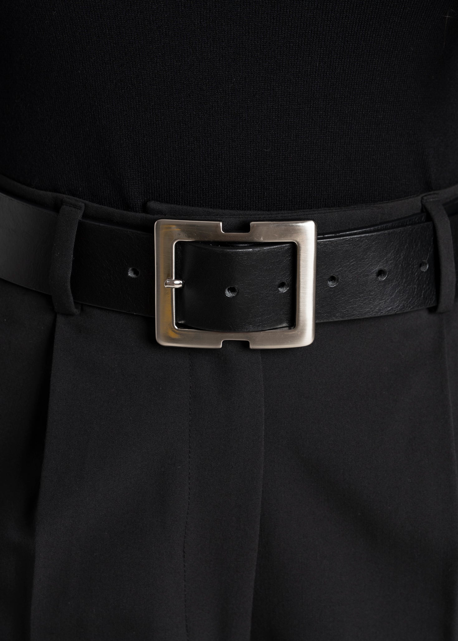 Frost Leather Belt With Silver Buckle 